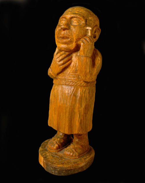 Retrato de Paco Iturbe rasurándose